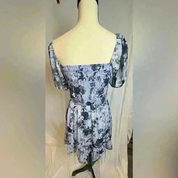 NWT - Francesca's Light Blue Flowered Dress with Elastic Bodice Dress (Size L) - Picture 3 of 9